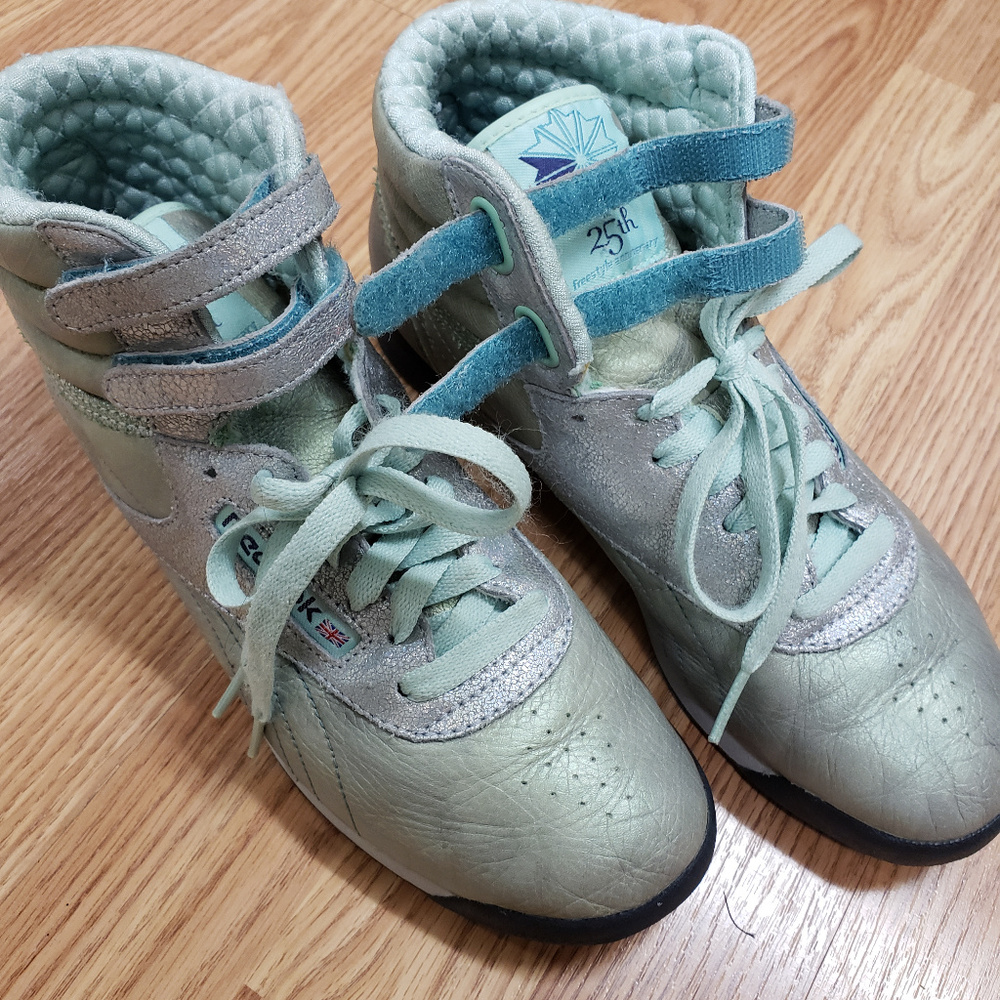 Reebok Freestyle Hi Metallic Sheen 8.5 M Women